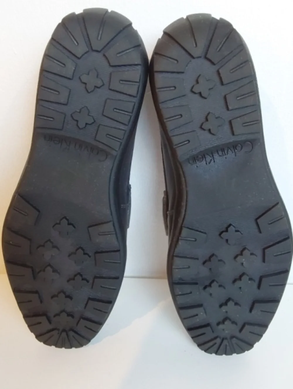 Calvin Klein| Men's Black Leather Quinlan Driving Loafers Mocs Luxe Sz.9.5